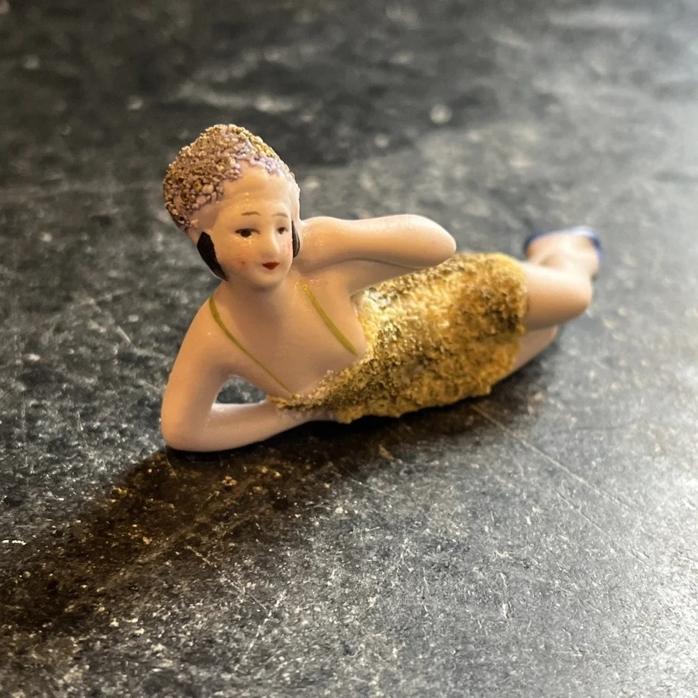 ANTIQUE ART DECO GERMAN BISQUE BATHING BEAUTY NUDE FIGURINE Vtg 5684 Textured